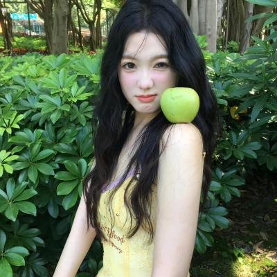推动摇篮的手